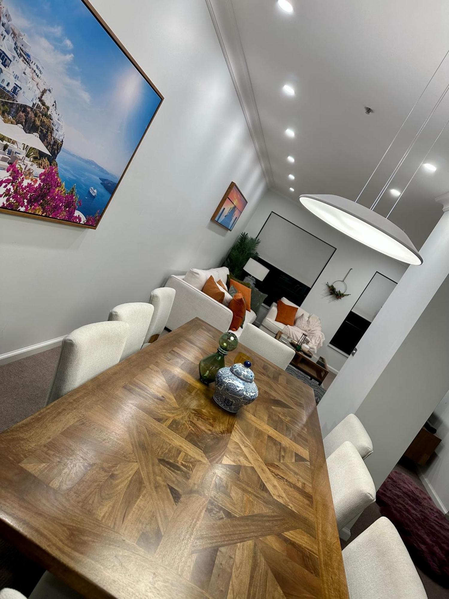 Private 1 Bed Accom With Bathroom In A 3 Bed Apartment - Melb Cbd, Regency Towers - Free Parking, Wifi And Pool Melbourne Eksteriør bilde